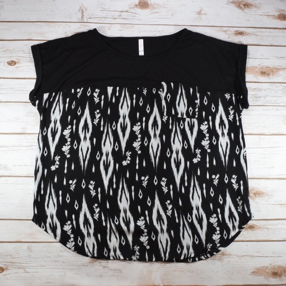 Xhilaration Tops - 3/$15 🌼 Rolled Sleeve Blouse